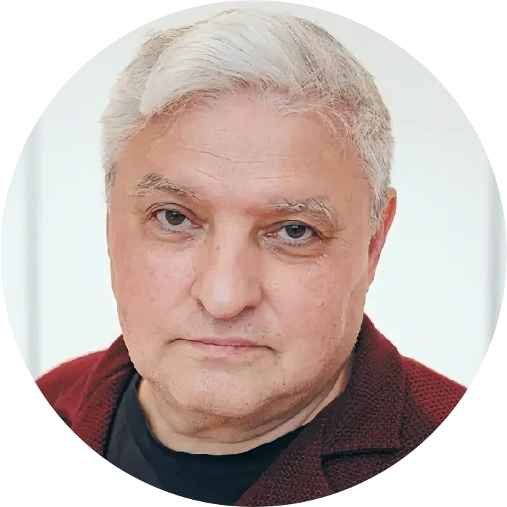 Антон Исаков